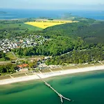 Ferien Unterm Reetdach In Gohren Maison d'hôtes Goehren (Ruegen)
