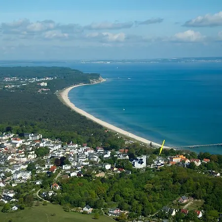 Ferien Unterm Reetdach In Gohren *