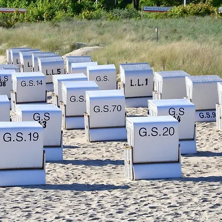 Ferien Unterm Reetdach In Gohren Гостевой дом *