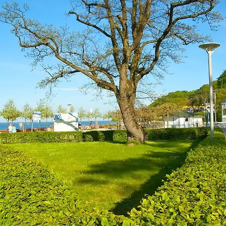 Maison d'hôtes Ferien Unterm Reetdach In Gohren Goehren (Ruegen)