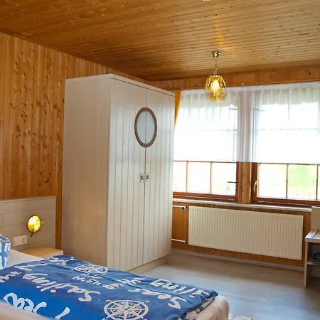 Ferien Unterm Reetdach In Gohren Casa de hóspedes *