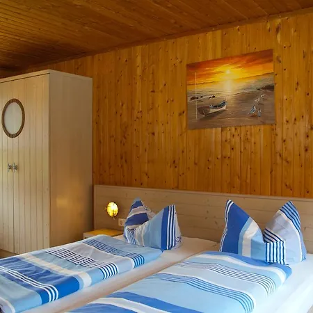 Ferien Unterm Reetdach In Gohren Casa de hóspedes Goehren (Ruegen)