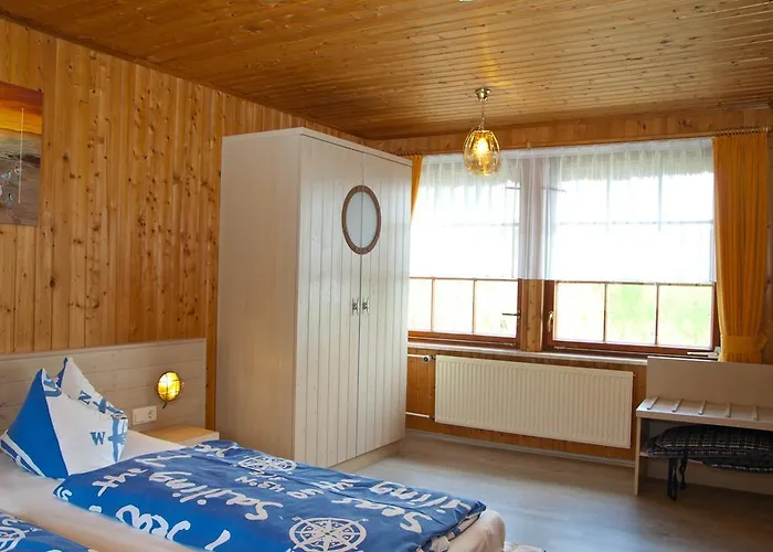 Ferien Unterm Reetdach In Gohren بيت ضيافة *